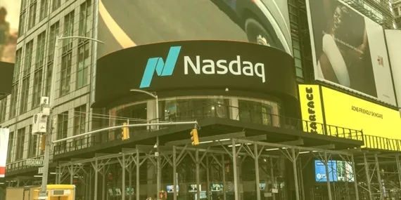 Teknoloji hisselerinde dev ralli! Nasdaq Bileşik Endeksi kapanışta tarihi zirveyi gördü